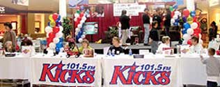 Country Cares radiothon volunteers at work