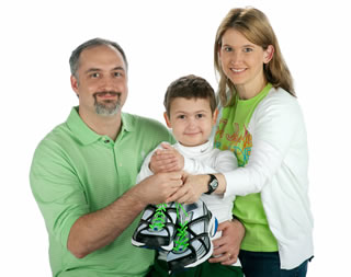 St. Jude Patient Thomas with his parents.
