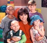 Marlo Thomas and patients