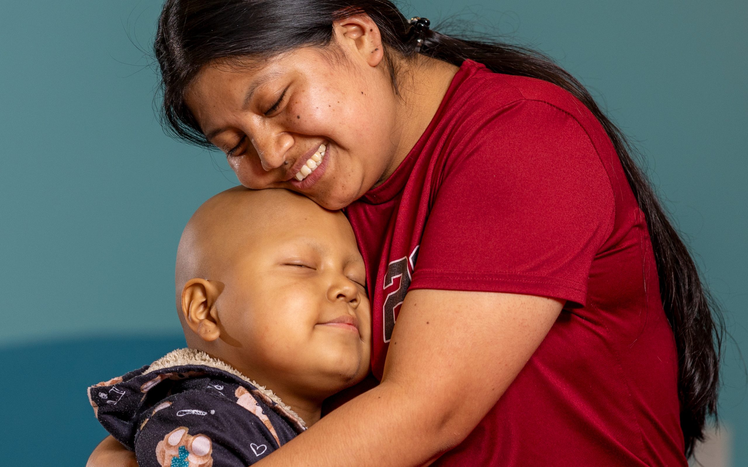 St. Jude patient Valentina and her mom