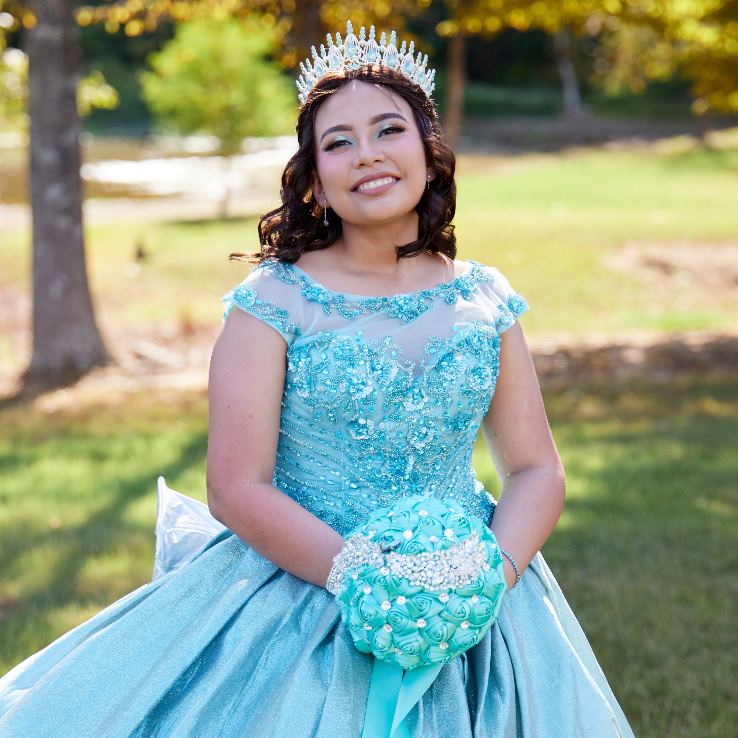 Aylin, paciente de St. Jude, en su quinceañera