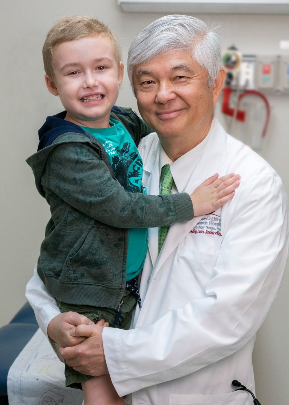 Newswise: Treating the TOTAL patient: clinical trial reduces relapse