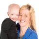 Mabry, paciente de St. Jude, con su mamá