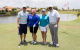 Invitados en un campo de golf participando en el evento benéfico de “Fore the Kids” en Puerto Rico.